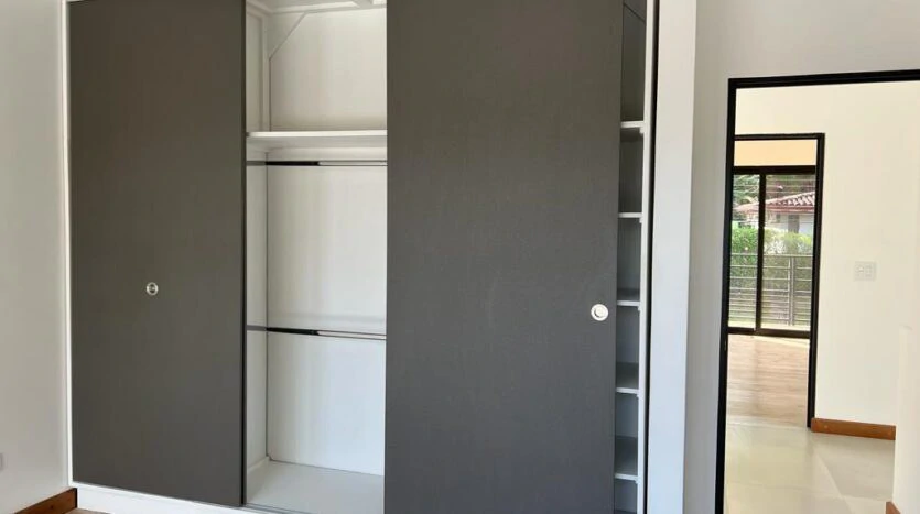 Beautiful Brand New Home in Hermosa!: Near the Beach in a Gated Community - Gallery image 12