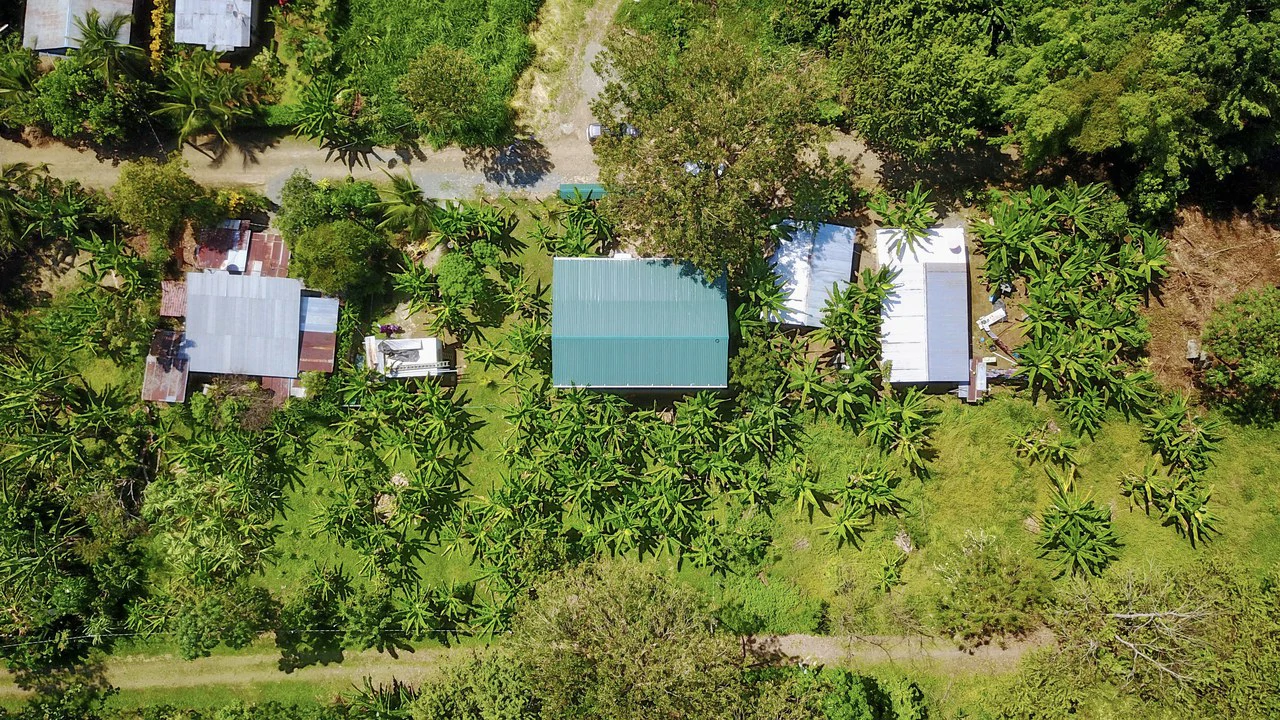 .075 ACRES – 2 Bedroom New Construction Home, Walk to the River, 5min to Playa Matapalo, 15min to Dominical!!!! - Gallery image 27