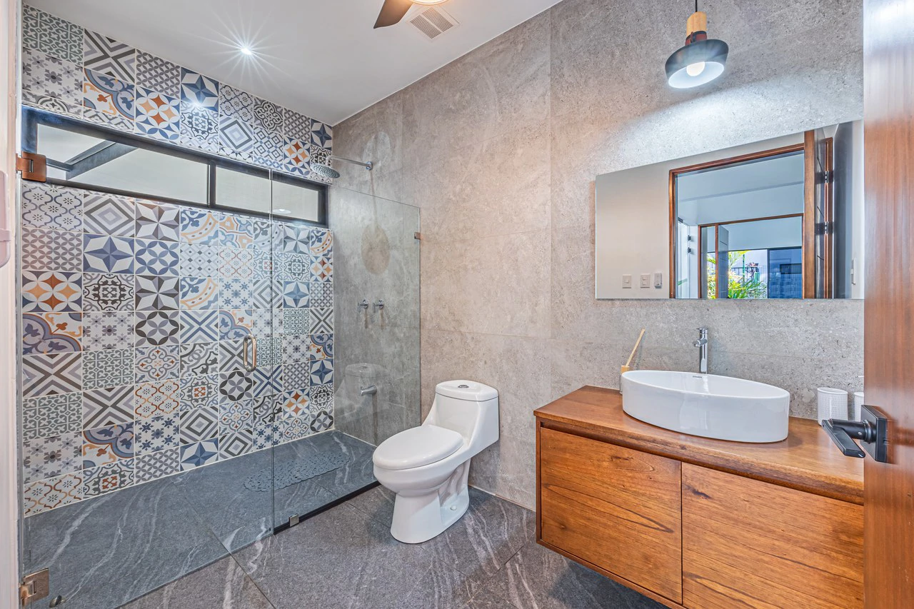 STYLISH 3 BED, 3 BATH BRAND NEW VILLA IN UVITA.: Mountain Villa For Sale in Uvita - Gallery image 36