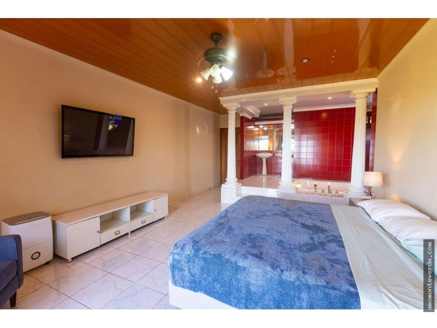 5-Acre Property with 2 Houses and Stunning Nicoya Gulf Views  CE0324: 5-Acre Monteverde Retreat with Two Homes and Stunning Gulf of Nicoya Views – Ideal for Eco-Projects or Private Living - Gallery image 9