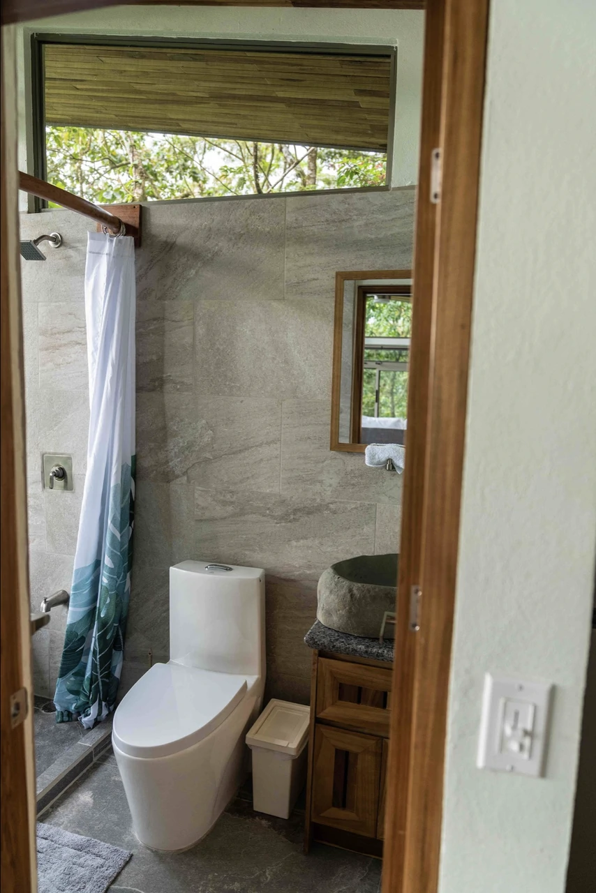3 bedroom house with swimming pool & 2 Jungle Studios. - Gallery image 29