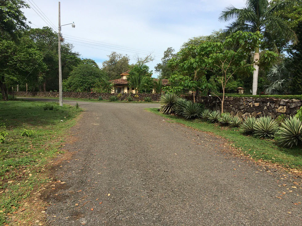 Propiedad grande: Home Construction Site For Sale in Liberia - Gallery image 2
