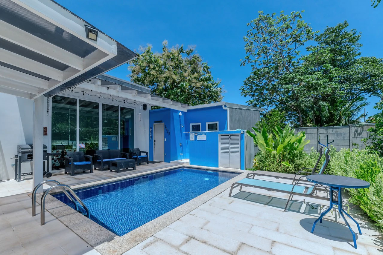 Playa Chamán Beach: Home for Sale – 3 Br, Pool, Walk to the Beach - Gallery image 8