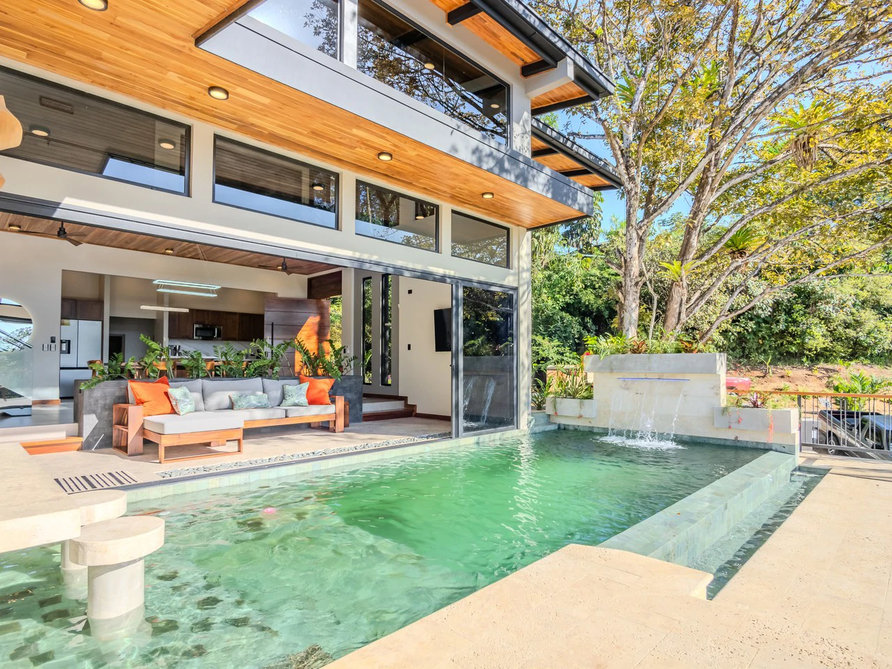 Luxury 3 Bedroom Home with Ocean Views in Downtown Uvita - Gallery image 13