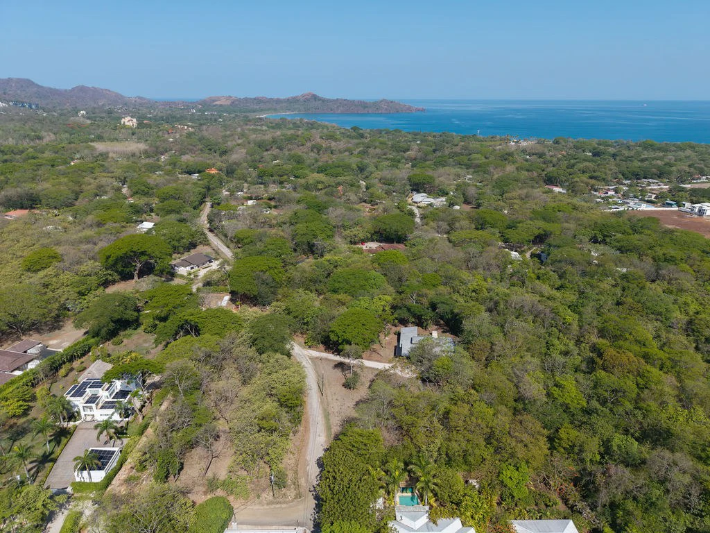 Casa Avalon: New 4-Bedroom Home on 1.48-Acre Lot – Build 2 More Structures, Just Minutes from the Beach! - Gallery image 55