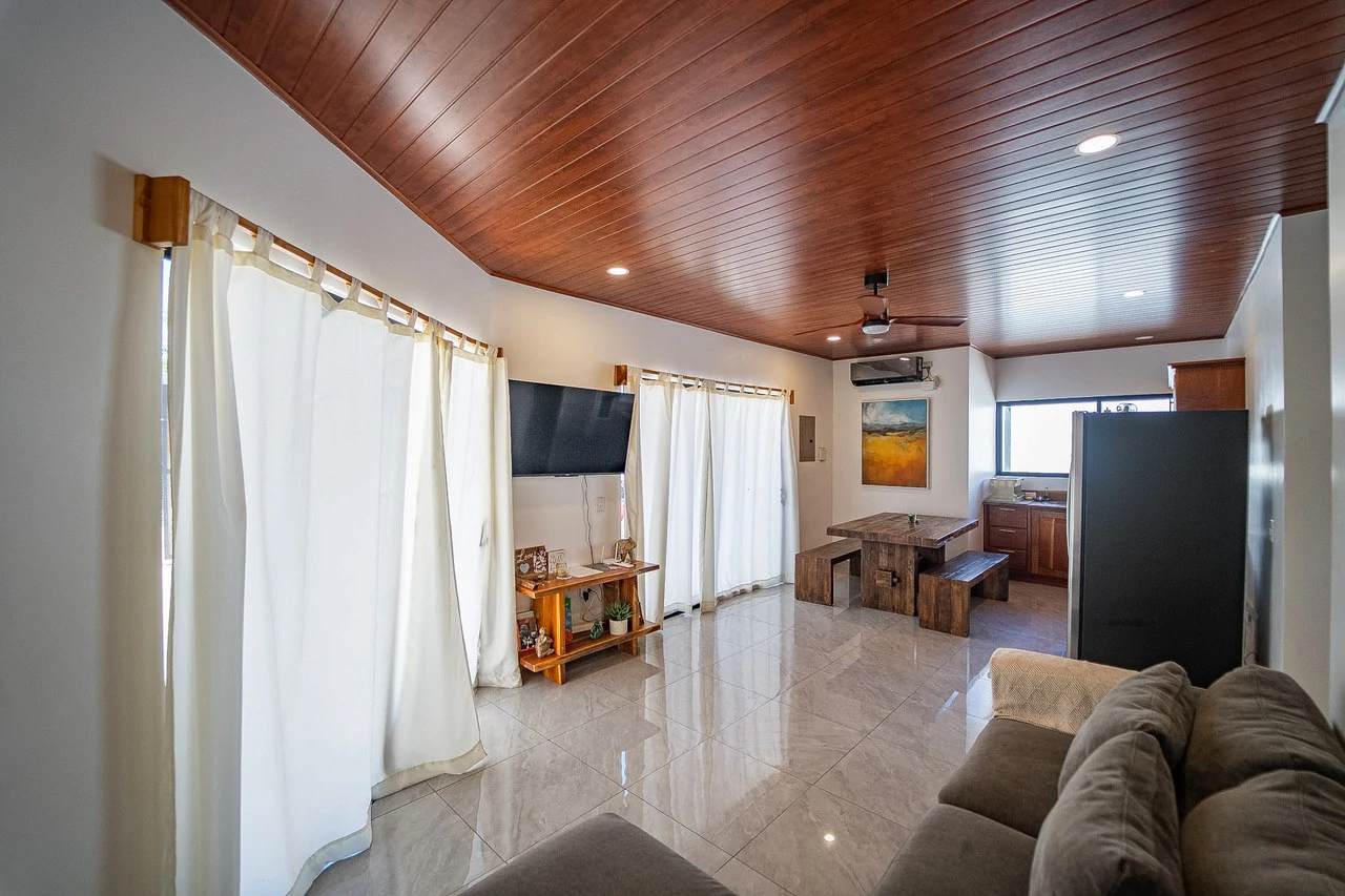 Casa Cielo y Tierra: In Town Income Generating Duplex - Gallery image 3