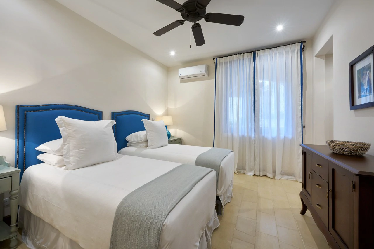 7 Calle La Ronda: Elegant 3-Story Ocean View Hillside Home in Las Catalinas - Gallery image 31