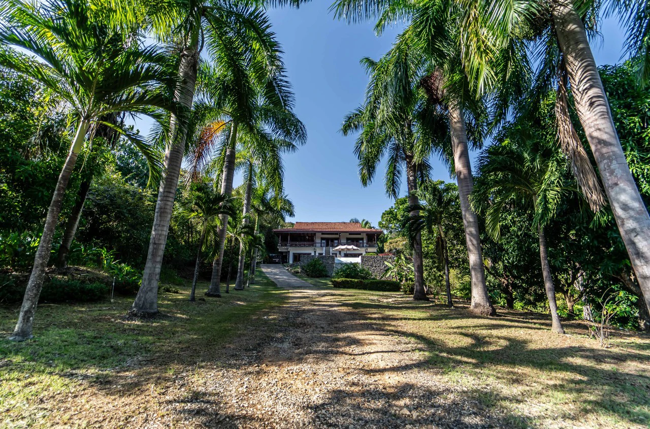 Casa Serenidad: Near the Coast House For Sale in Zapotal - Gallery image 3
