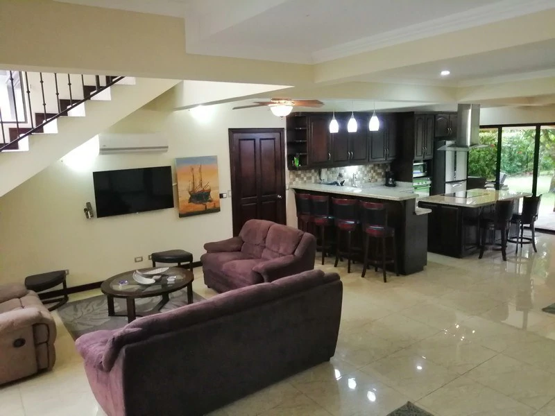 Incredible Casa Rimon, Huge 2 Story Home with Pool in Bejuco: Walk to the Beach from a rare 4 bedroom home! - Gallery image 9
