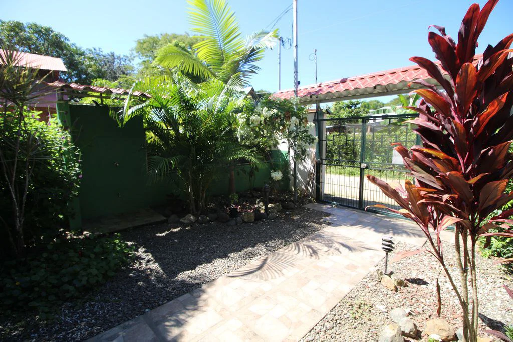 Casa Nela: Brand new multi-family home and income-producing property, steps from the beach - Gallery image 3
