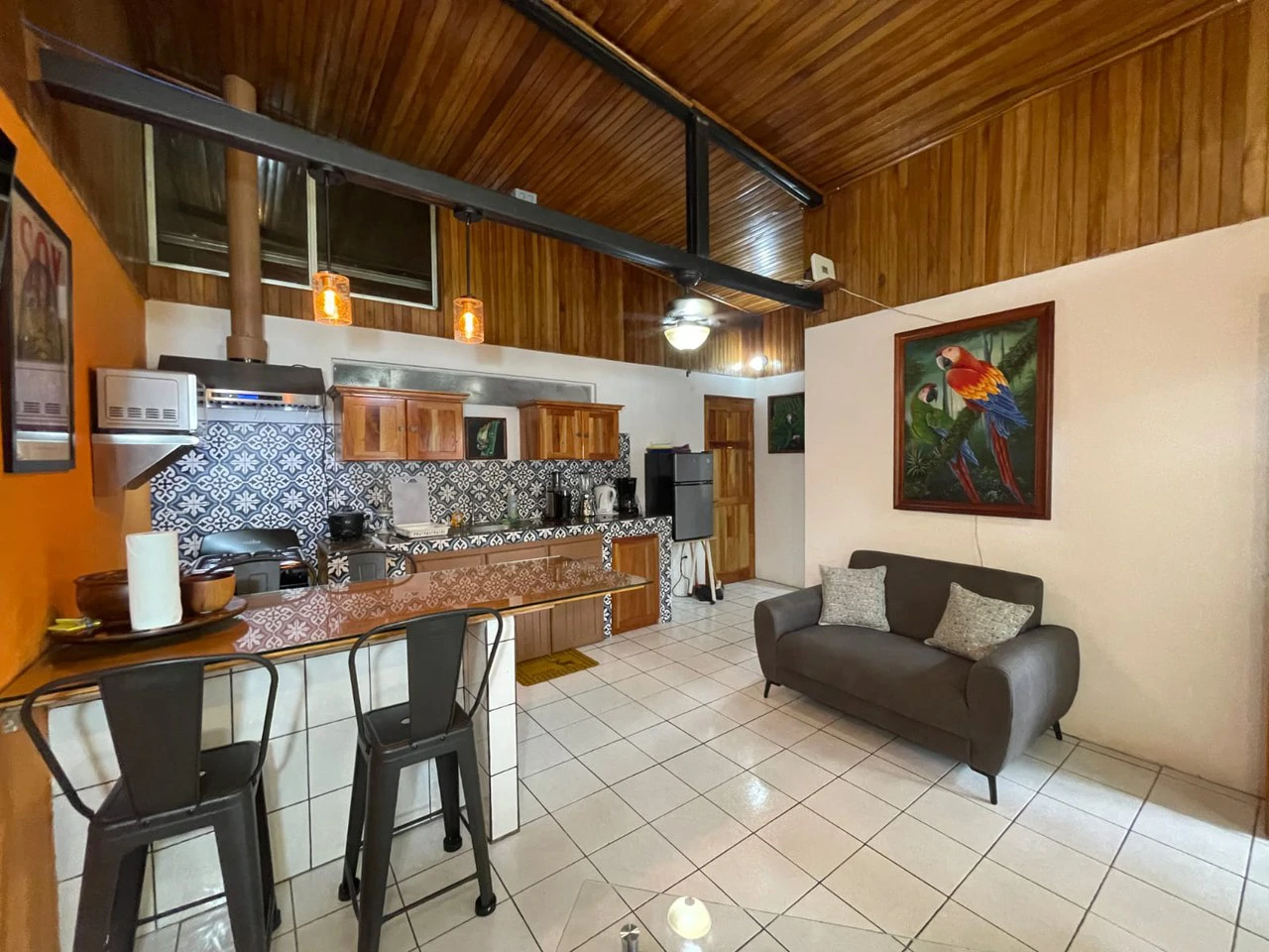 Downtown La Fortuna Airbnb Duplex with Excellent Rental History - Gallery image 6