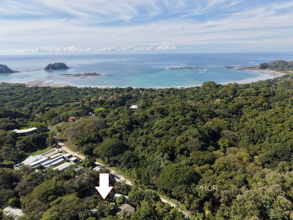 Lodge Vista Tranquila: Three Modern Lodges with Private Jacuzzis, Just Five Minutes from Sámara - Gallery image 2