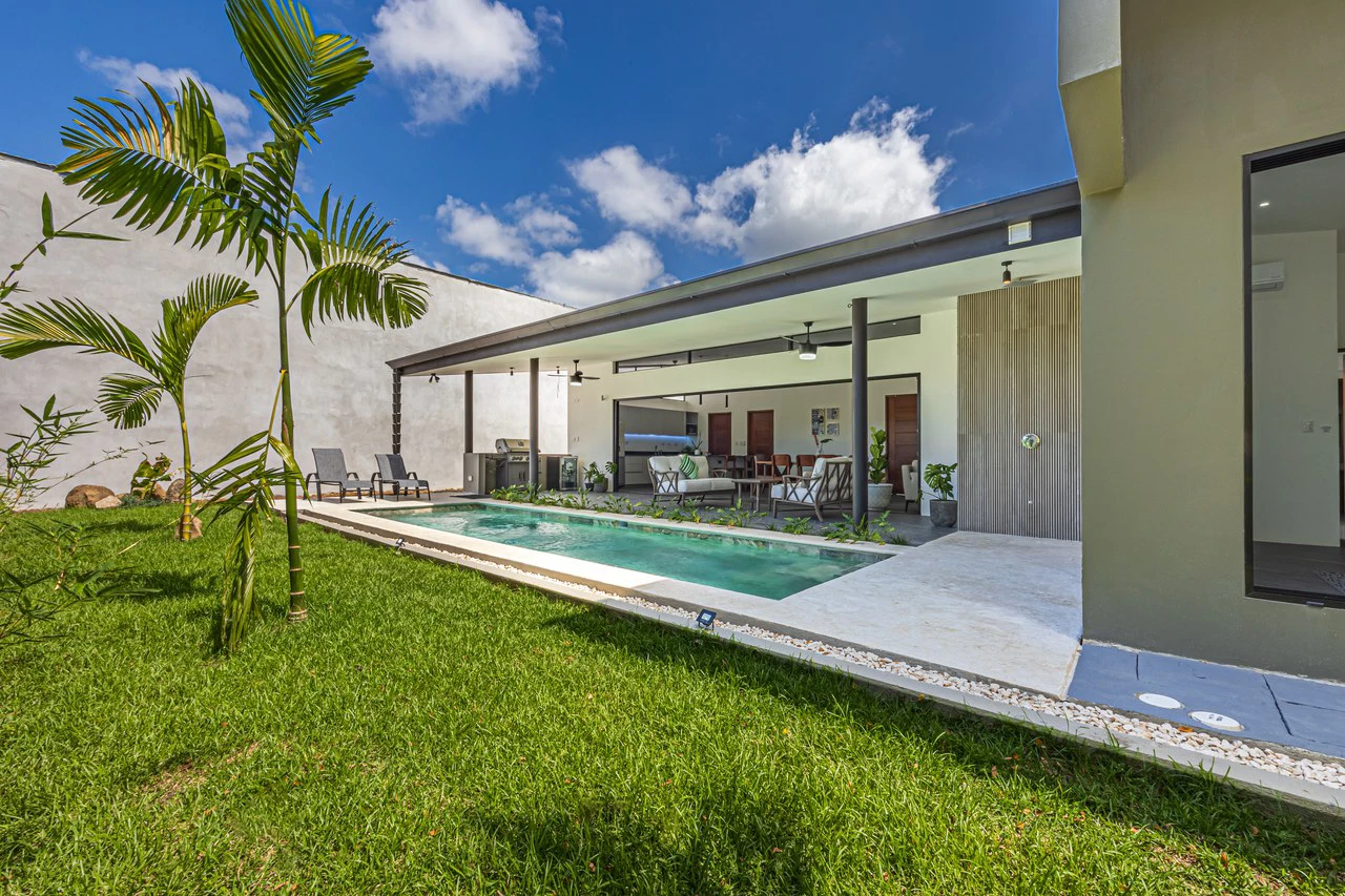 STYLISH 3 BED, 3 BATH BRAND NEW VILLA IN UVITA.: Mountain Villa For Sale in Uvita - Gallery image 20