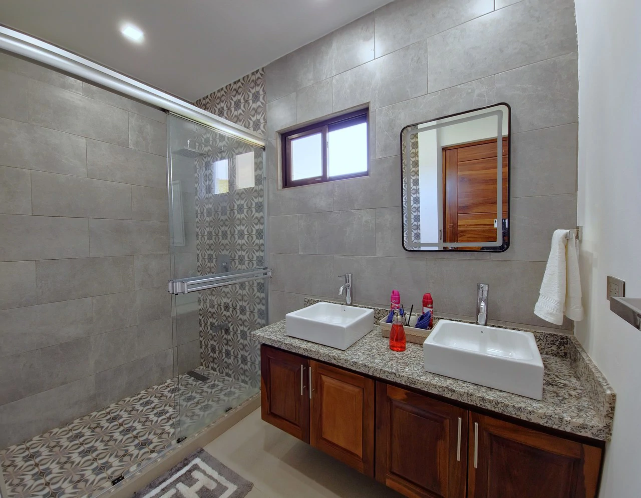 Price Reduced - Modern Oasis Near Uvita: Contemporary Living with Pool & Privacy - Gallery image 36