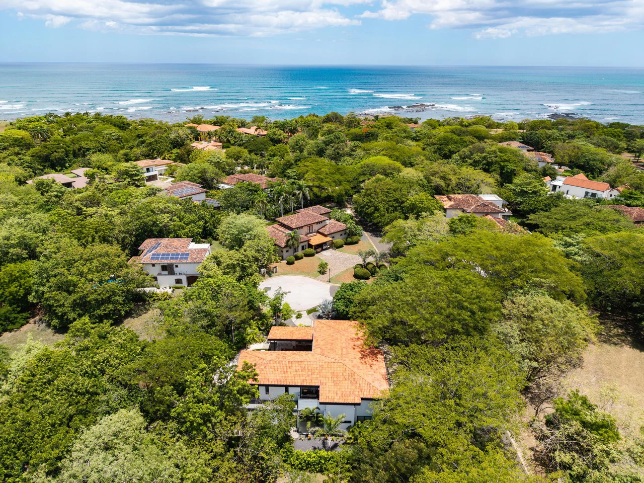 Casa La Ola Perfecta: Luxury 5-Bedroom Home with Pool Near the Beach in Hacienda Pinilla - photo 55