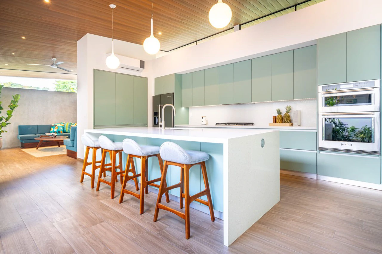 Amazing New Villa Cayman: Solar Powered and Walk to the Beach in Uvita! - Gallery image 38