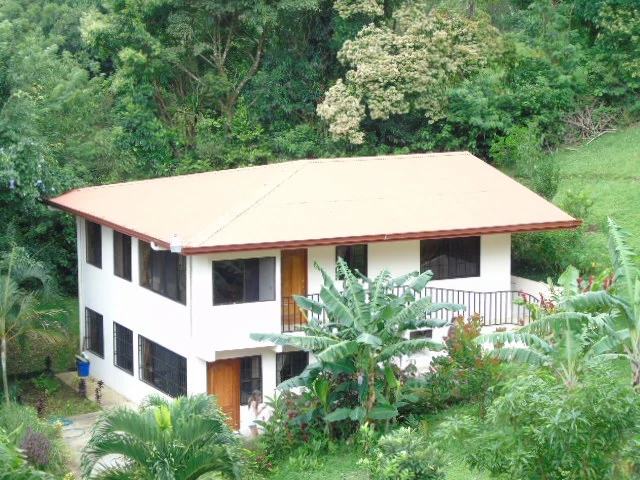 Ideal B & B Property: 3 separate Buildings. Lake & Volcano View. Owner financing available. - Gallery image 13