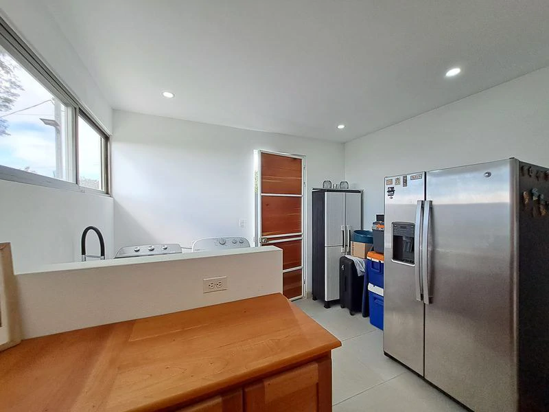 Casa Ying Yang: Modern Elegance with Panoramic Ocean Views, Infinity Pool, and Casita, close to Carrillo Beach - Gallery image 14