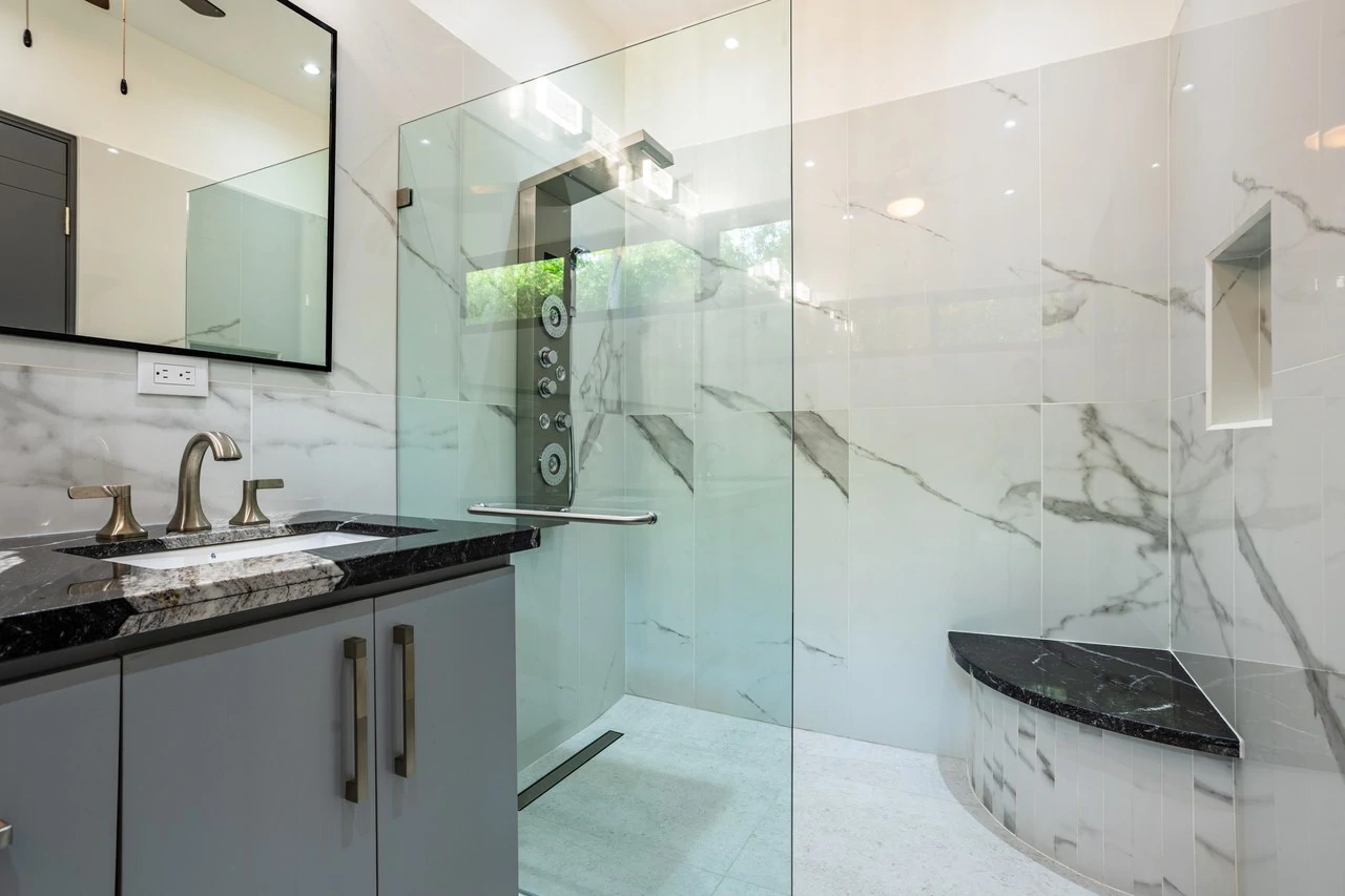 Custom Built Luxury Retreat with Guest Villas in Ojochal - Gallery image 33