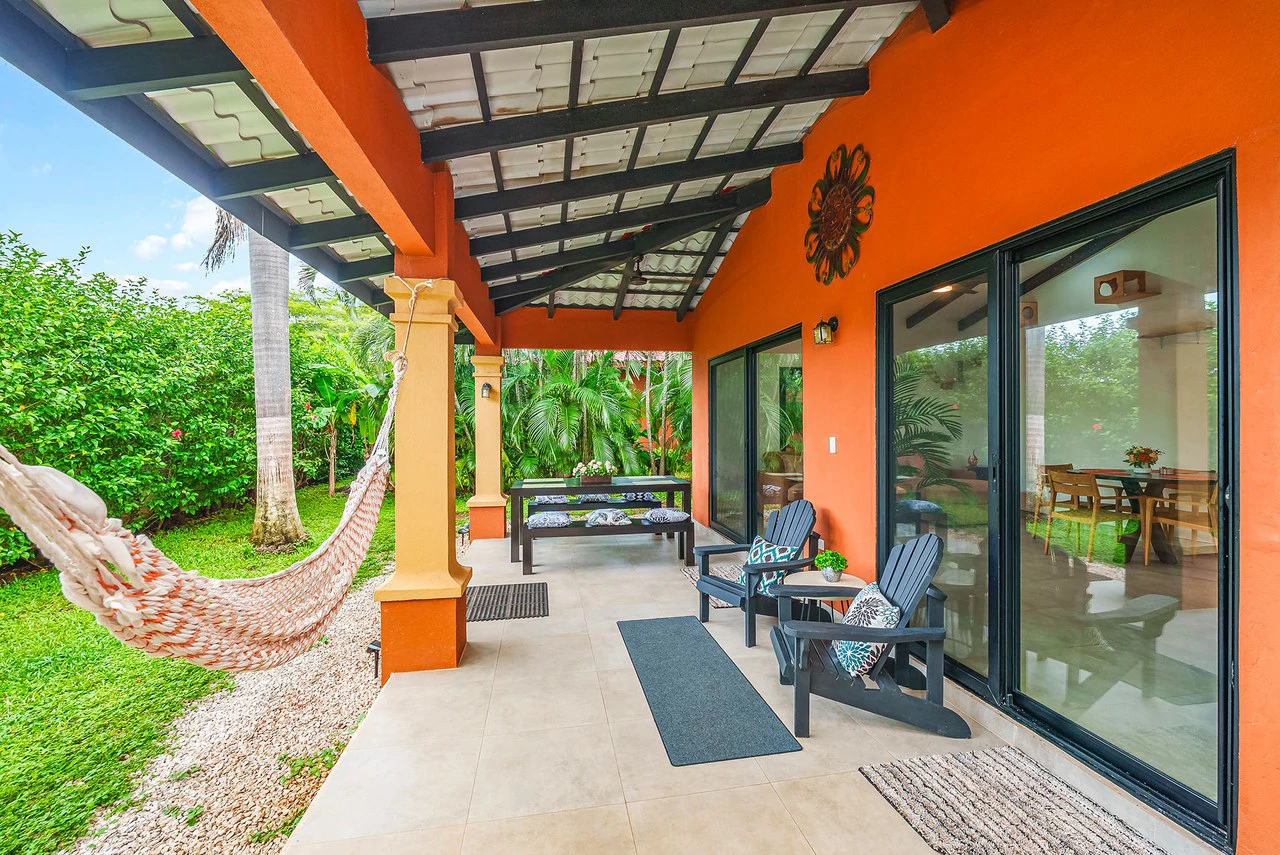 Iguana Villas #2: Perfectly Remodeled 2BR Villa at White Sand Beach - Gallery image 16