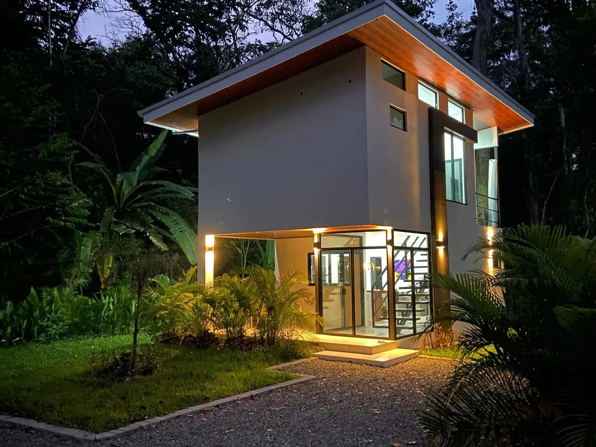 ID 993: 2 Bd/1.5 Ba - Jungle View Home for Sale in Puerto Viejo Costa Rica