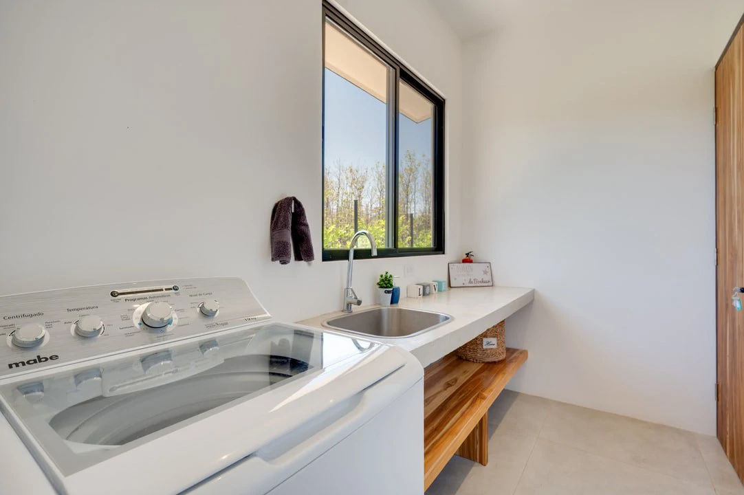 Casa Mademoiselle: Modern Oasis near Avellanas - Gallery image 9