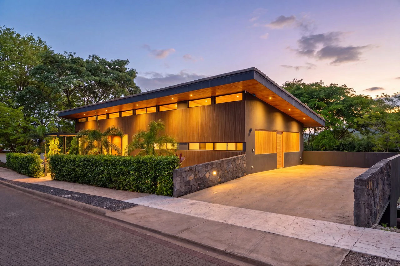 Casa Hanna: Luxury Home for Sale in Senderos, Tamarindo Costa Rica - Gallery image 34