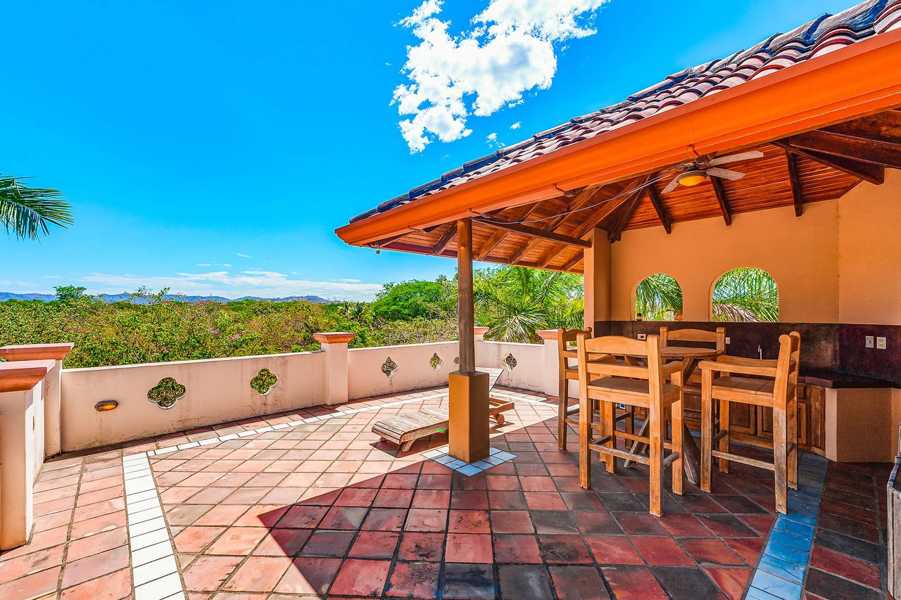 Casa Palacio: Elegant and Palatial 3BR in Gated Community - Gallery image 26