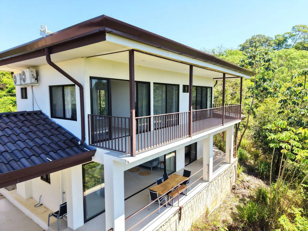 Casa Las Brisas: Ocean View Home with Great Potential Near Playa Carrillo - Gallery image 5