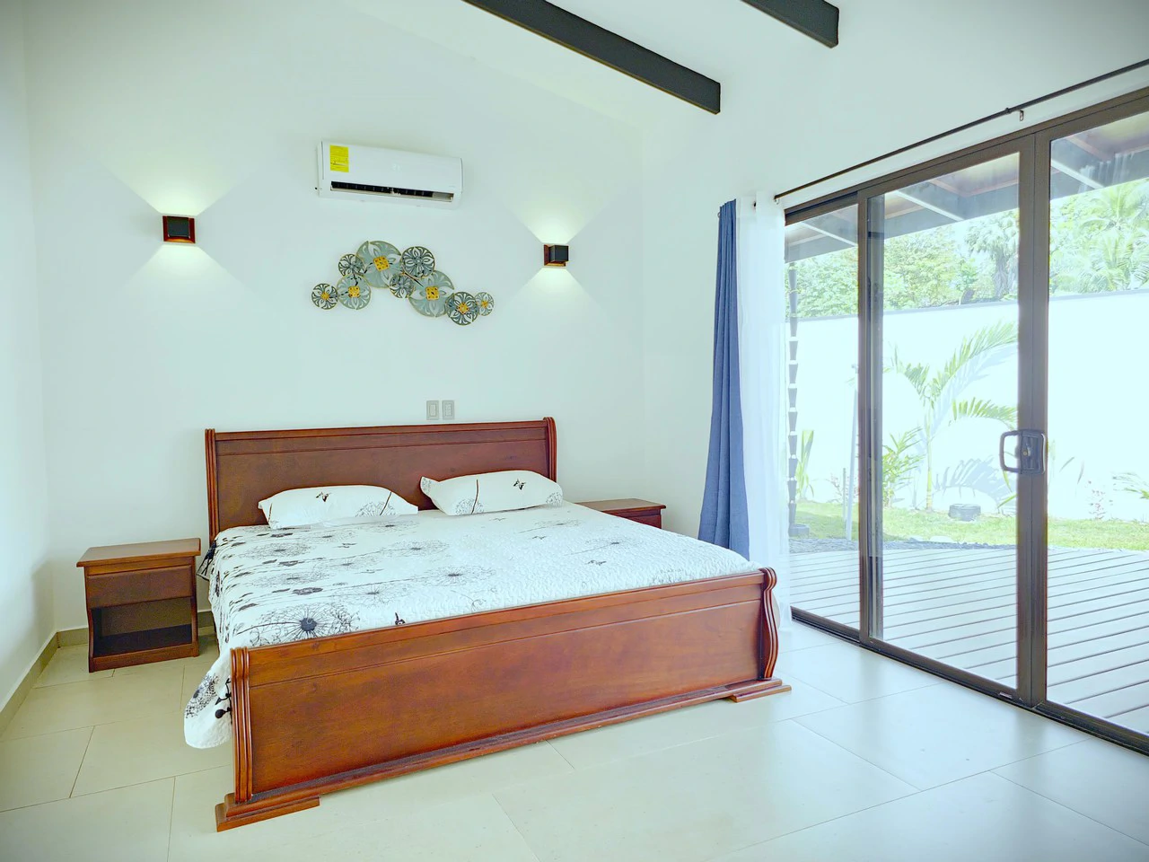Price Reduced - Modern Oasis Near Uvita: Contemporary Living with Pool & Privacy - Gallery image 35