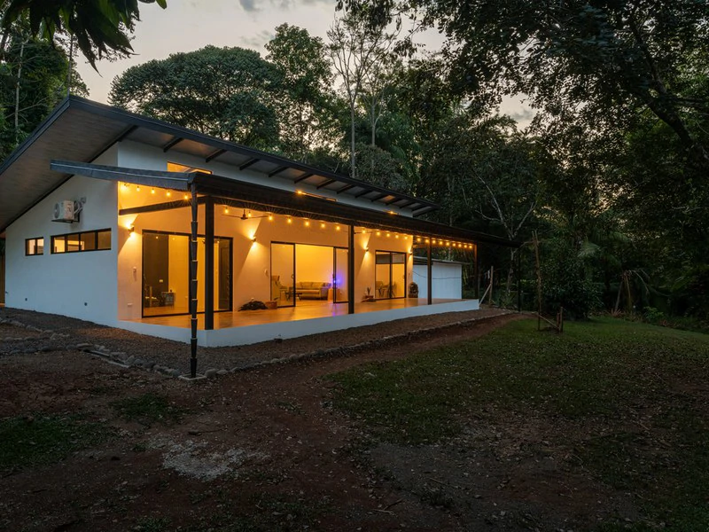 Ocean-View Oasis on Coveted Calle Perezoso - Gallery image 12