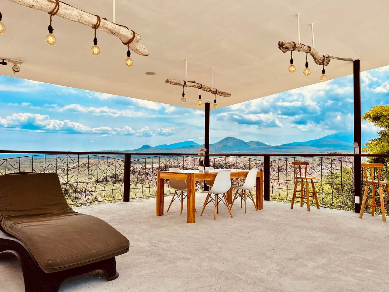 Mountain House For Sale in Curubandé - Gallery image 8