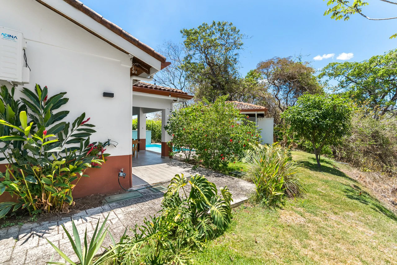 Modern-Style Home with Pool in Gated Community Near Tamarindo - photo 31