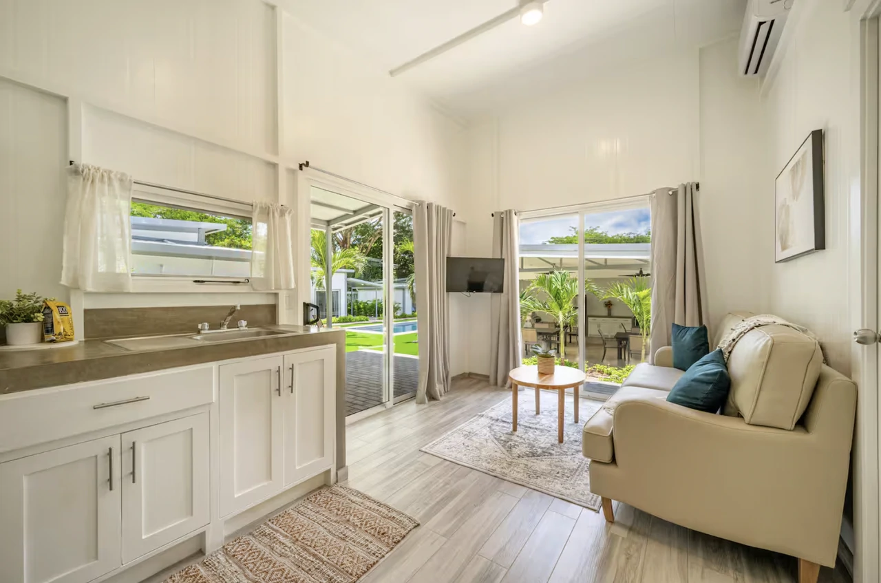 Jardin Escondido: Excellent Income! - Gallery image 10