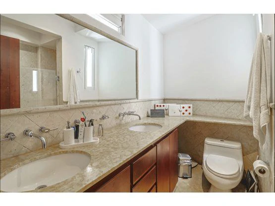Condominium For Sale in San Rafael - Gallery image 13