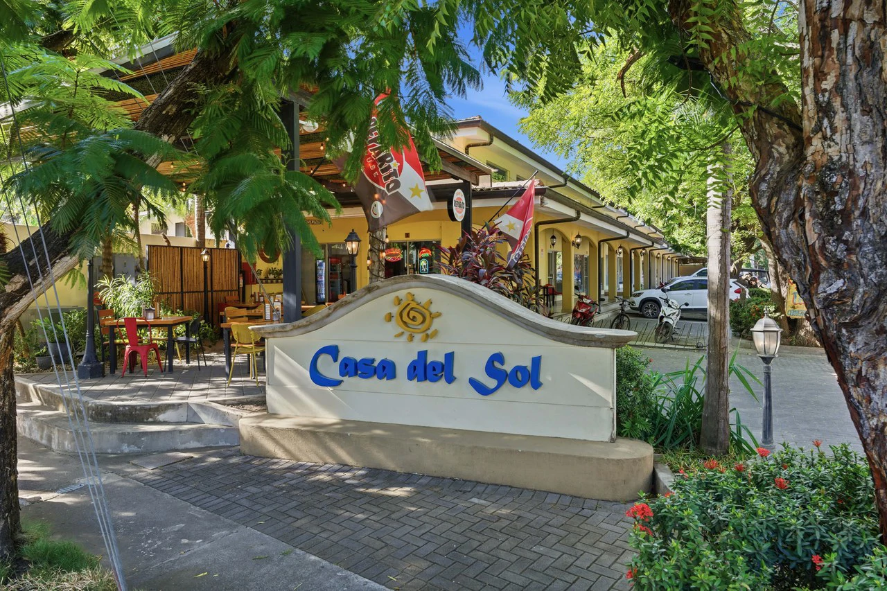 Reparito House: Turnkey Restaurant & Commercial Property for Sale - Gallery image 16