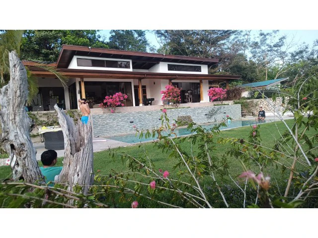 Stunning Dream Home and Pool with Separate cute smart Apartment building for Sale Surrounded by lush nature in the soft rolling hills of Hojancha - Gallery image 2