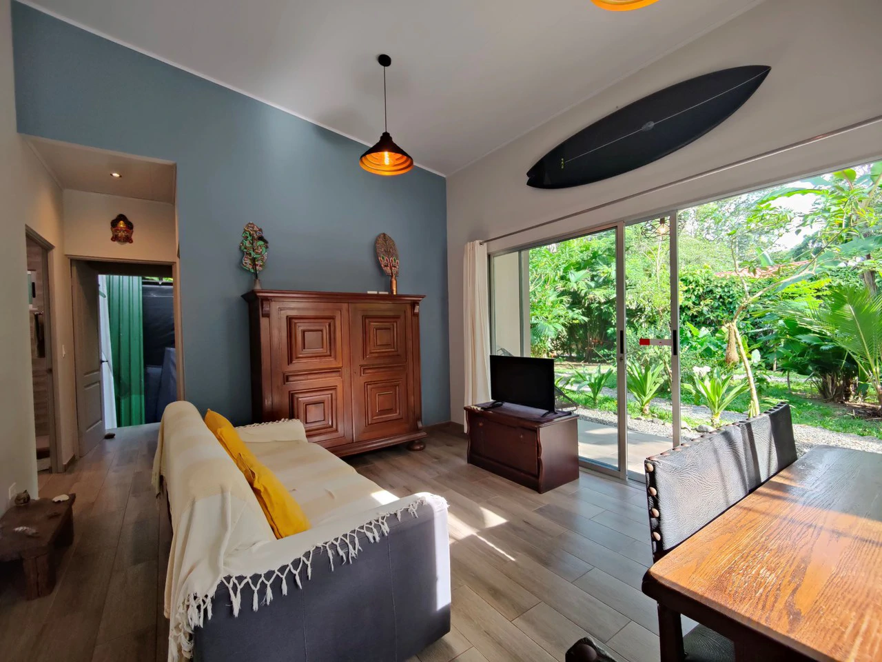 Sibo House - Boutique Hotel: Four Modern Independent Guest Suites in Playa Negra, Steps to the Beach