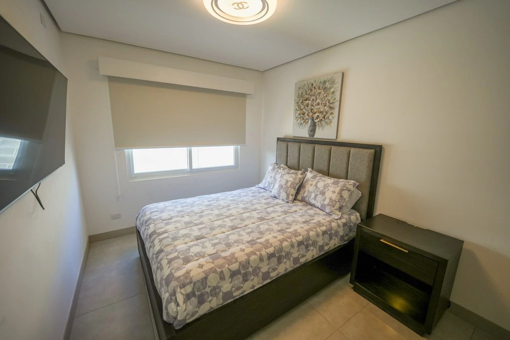 House For Sale in San Rafael - Gallery image 23