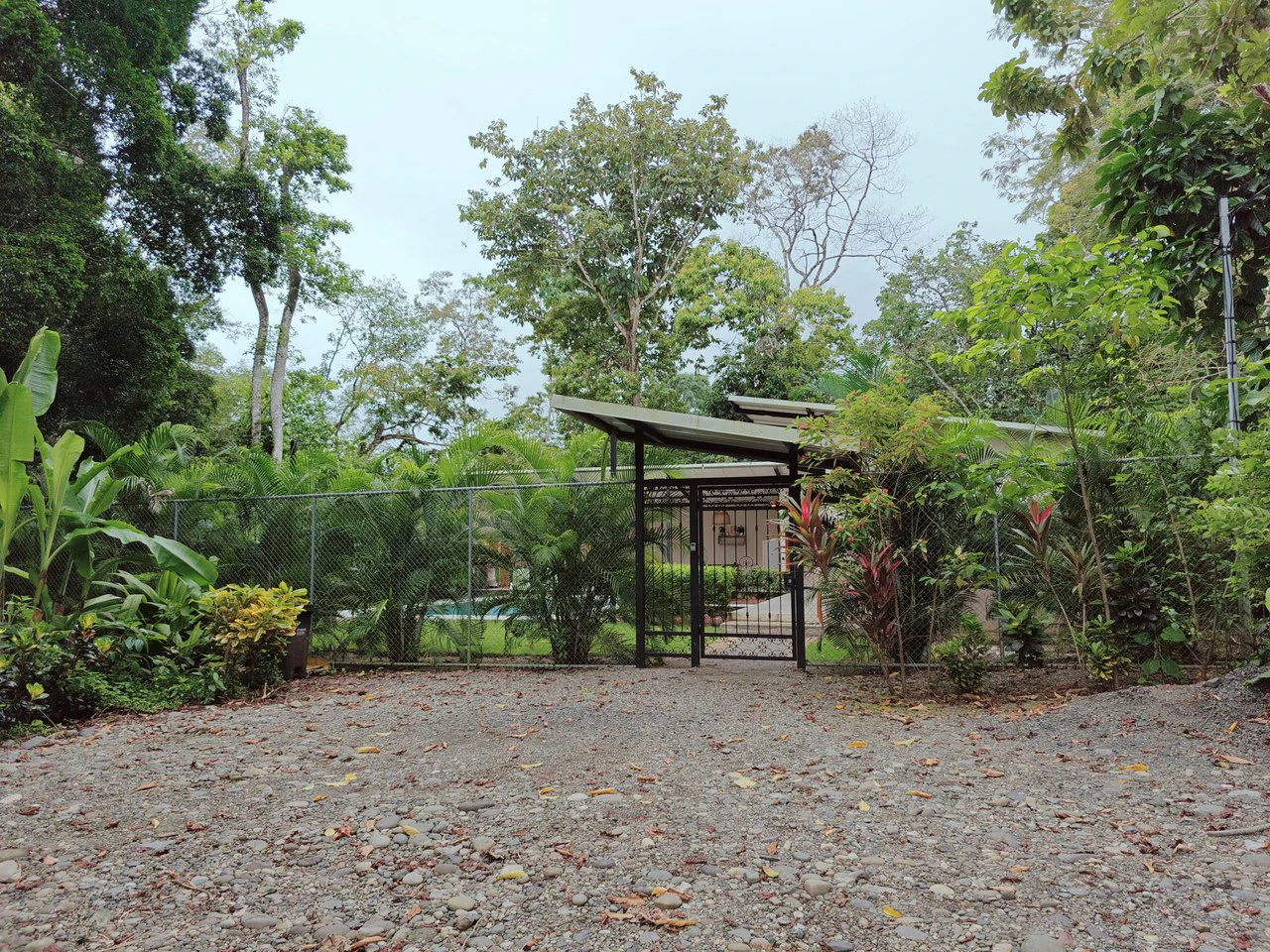 ID 751: Turn-Key Villa with Proven Income Near Cahuita National Park – Main House, Casita, and Stunning Pool on Over Half an Acre - Gallery image 43