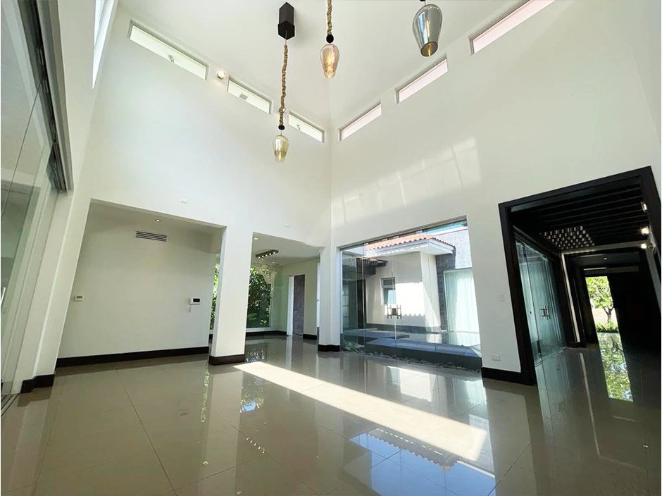 Hacienda Lindora: House For Sale in Lindora - Gallery image 4