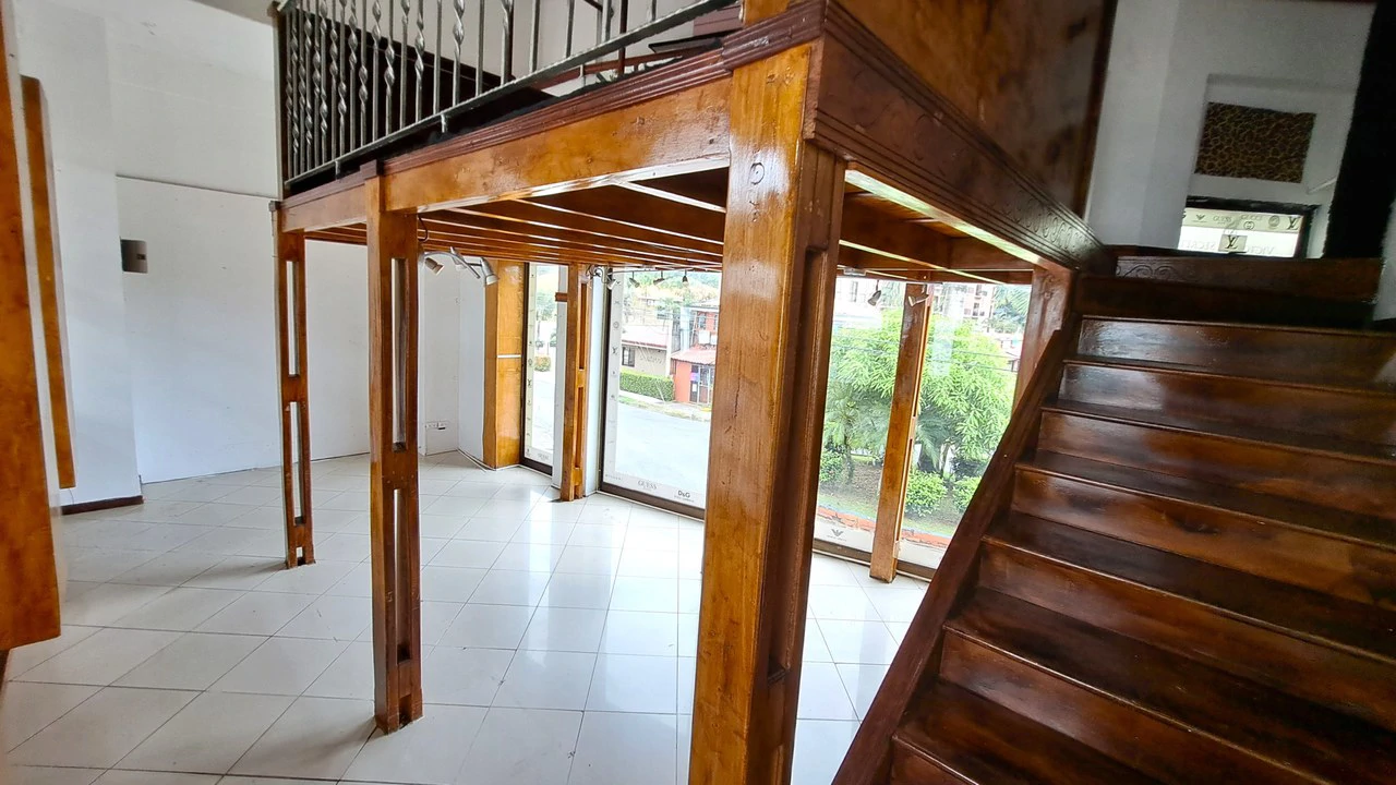 Shop Space with Loft in Jaco’s downtown Plaza Coral for Sale or Rent - Gallery image 12