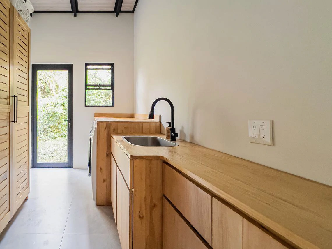 Casa Kapacha: Modern Family Oasis in Samara Woods – 4 Bedrooms, 3 Bathrooms and Swimming Pool, Just 6 Minutes from the Beach - Gallery image 27
