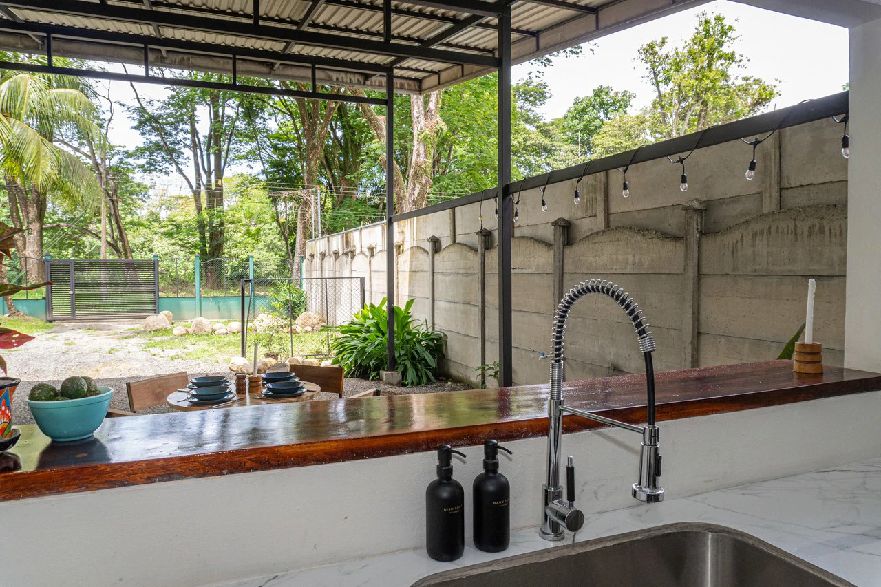 Charming and Affordable 1-bedroom home in Uvita - Gallery image 40