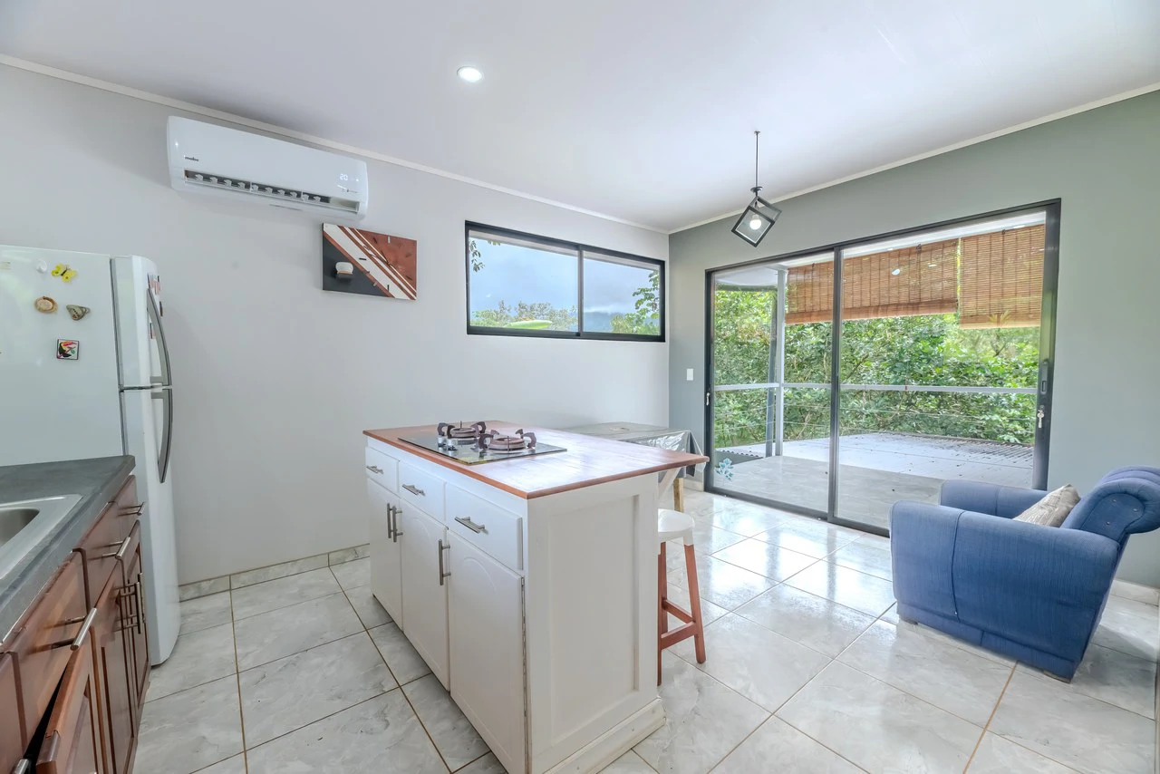 Multi-Family Compound, 4 Fully Furnished Units | 15 Minutes to the Beach - Gallery image 16