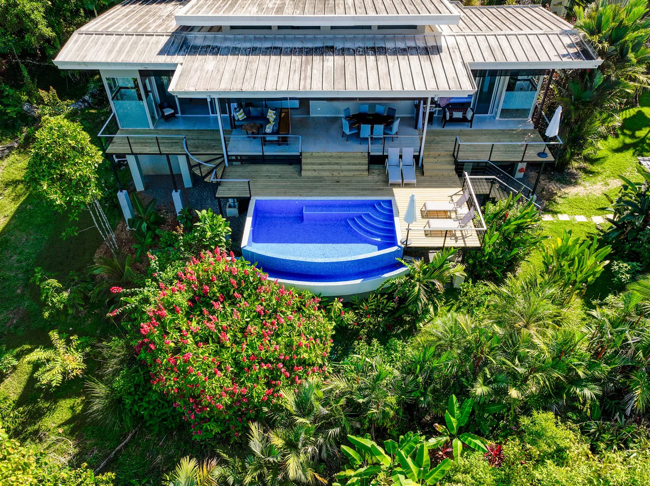 Luxury Villa with Guest House and Ocean Views of Costa Ballena - Gallery image 2
