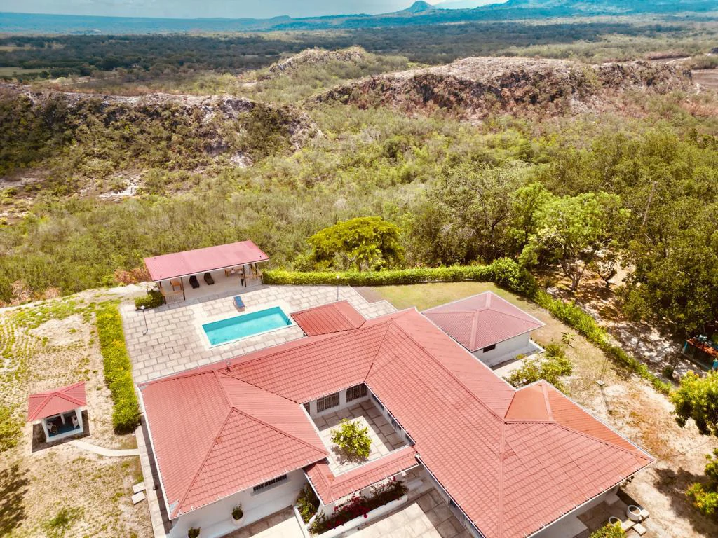 Mountain House For Sale in Curubandé - Gallery image 18
