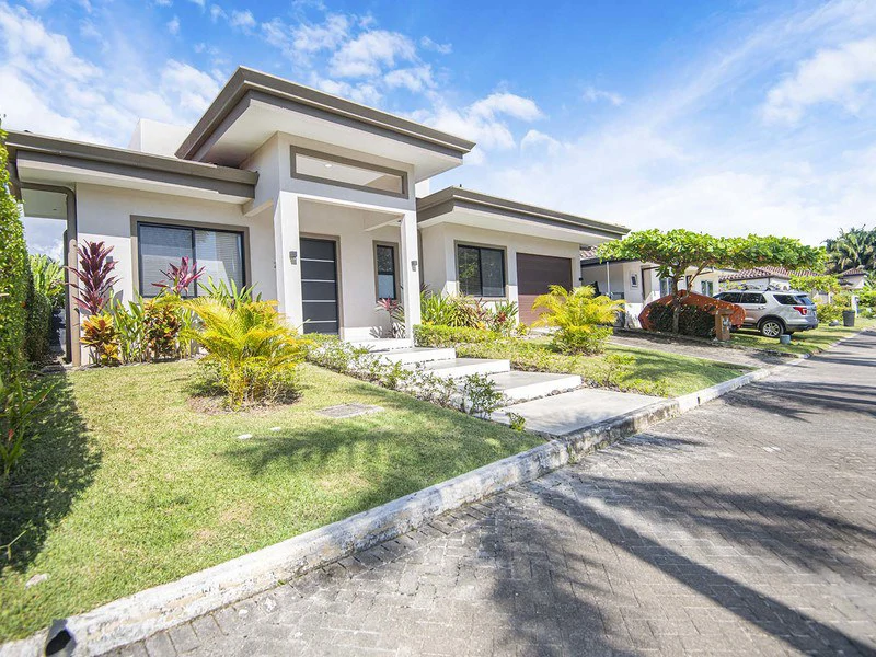 Modern Beachside Home with Office & Garage: Walking distance to the beach in a great community!