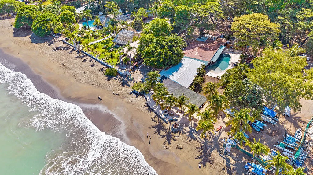 Beachfront Restaurant: Titled Beachfront Land Included in Sale!  Great Business Opportunity! - Gallery image 29