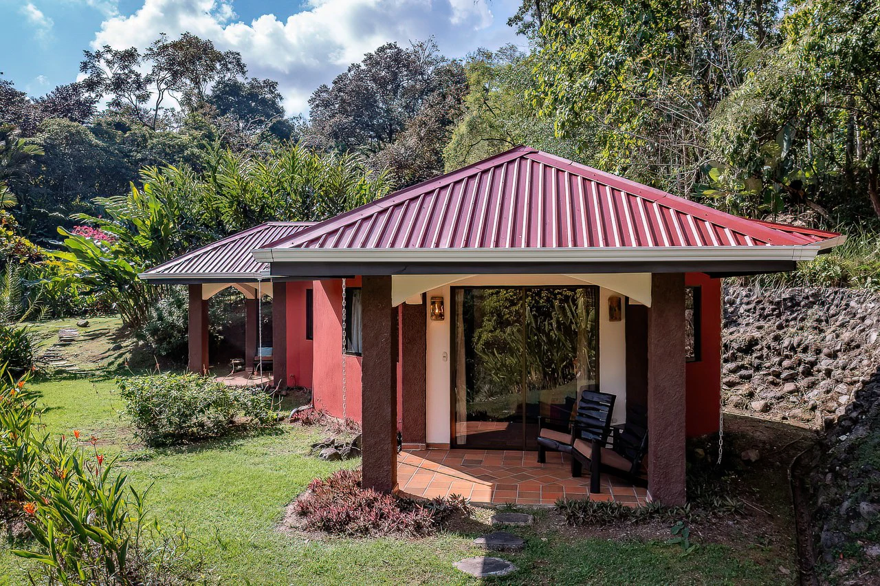A TRANQUIL HAVEN: PRIME INVESTMENT OPPORTUNITY IN UVITA'S LUSH RIVER ENCLAVE: Mountain Hotel/Resort/Hostel For Sale in Uvita - Gallery image 56